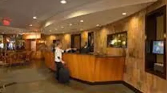 Radisson Hotel Milwaukee West | Wisconsin - Milwaukee (ve civarı) - Milwaukee