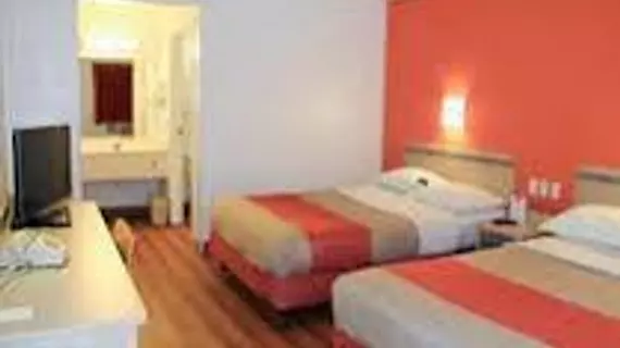 Motel 6 Hartford - Enfield | Massachusetts - Springfield (ve civarı) - Enfield