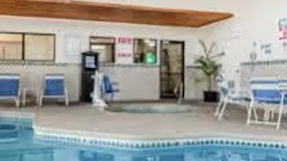 Quality Inn & Suites Albuquerque West | New Mexico - Albuquerque (ve civarı) - Albuquerque - Westside