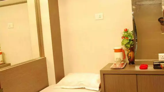 Nice Guest House | Maharaştra - Raigad - Bombay (ve civarı) - Bombay - Malad - Batı Banliyöleri