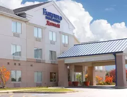 Fairfield Inn and Suites by Marriott St Charles | İllinois - Geneva