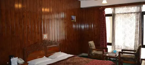 Hotel Duke | Cammu ve Keşmir - Srinagar (ve civarı) - Srinagar - Dal Gölü