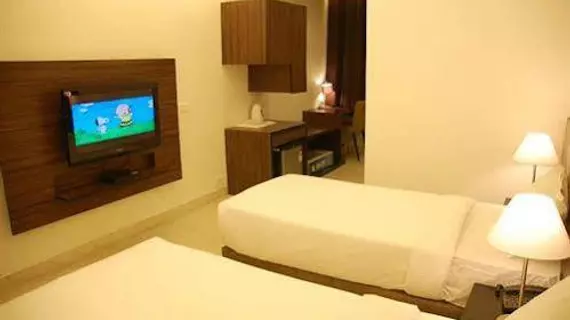 Hotel Red Earth | Haryana - Gurugram (ve civarı) - Gurugram