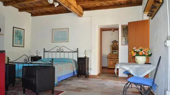 B&B La Pineta | Lombardy - Varese (il) - Brissago-Valtravaglia