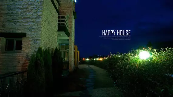 Happy House | Jeju Adası - Seogwipo - Jungmun