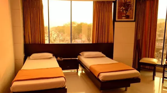 La Hotel Metro | Maharaştra - Raigad - Bombay (ve civarı) - Bombay - Merkez Banliyöleri