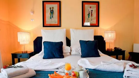 Spring Tide Inn | West Coast DC - Drakenstein - Cape Town (ve civarı) - Cape Town - Sea Point Gezinti Yolu - Sea Point