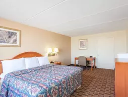 Days Inn and Suites Pigeon Forge | Tennessee - Gatlinburg - Pigeon Forge (ve civarı) - Pigeon Forge