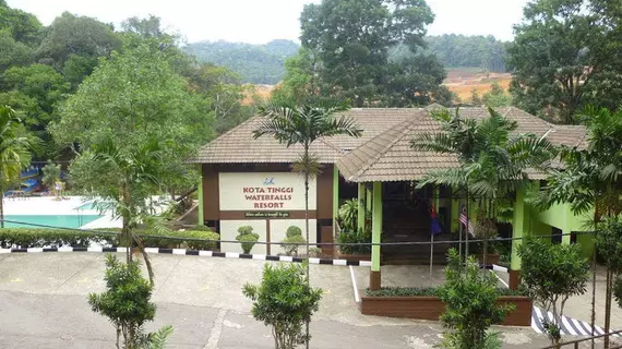 Kota Tinggi Waterfalls Resort | Johor - Kota Tinggi