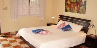 Hotel Puerta Del Sol Phuket