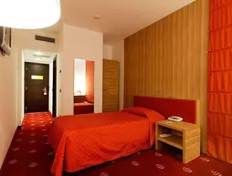 Hotel Raffaello Modena | Emilia-Romagna - Modena (vilayet) - Modena