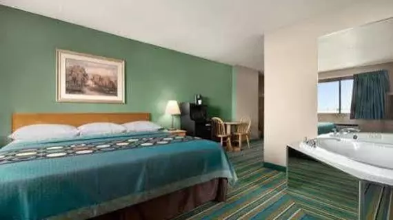 Asteria Inn and Suites | Wisconsin - Hudson (ve civarı) - New Richmond