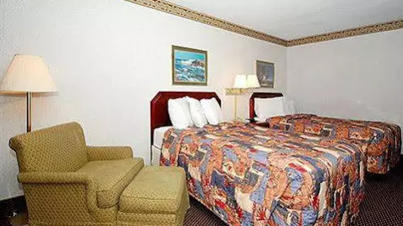 Econo Lodge Chicopee | Massachusetts - Springfield (ve civarı) - Chicopee