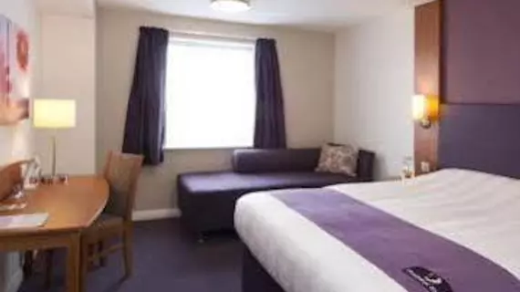 Premier Inn London Gatwick Airport (A23 Airport Way) | Batı Sussex (kontluk) - Gatwick