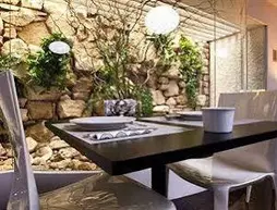 Hotel Victor | Puglia - Bari (il) - Bari - Bari Kent Merkezi