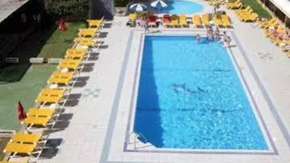 Apartamentos Buensol | Andalucia - Malaga İli - Torremolinos - Carihuela