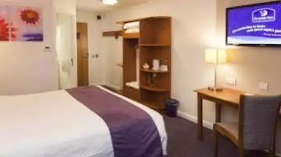 Premier Inn London Gatwick Airport (A23 Airport Way) | Batı Sussex (kontluk) - Gatwick