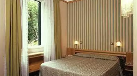 Hotel Pavia | Lazio - Roma (ve civarı) - Roma Kent Merkezi - Rione XVIII Castro Pretorio