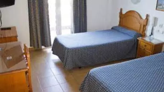 Hotel Diufain | Andalucia - Cadiz (vilayet) - La Janda - Conil de la Frontera