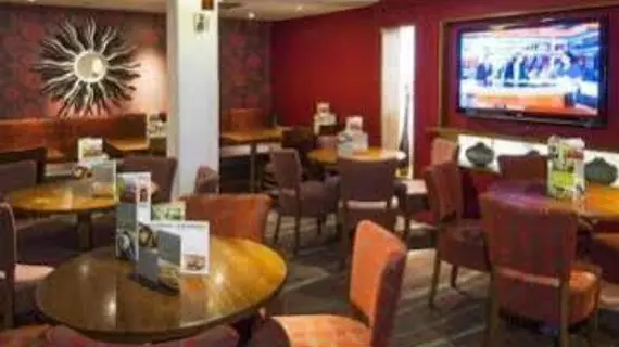 Premier Inn London Gatwick Airport (A23 Airport Way) | Batı Sussex (kontluk) - Gatwick