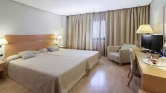 Hotel Reston Valdemoro | Madrid Özerk Topluluğu - Madrid (ve civarı) - Valdemoro