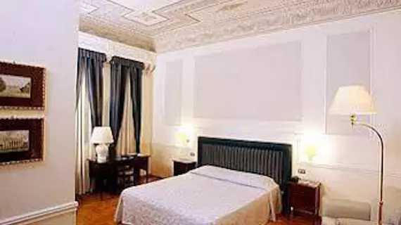 Hotel Flora | Lazio - Roma (ve civarı) - Frascati