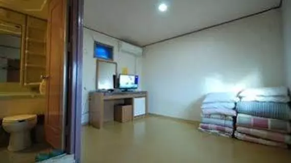 Beewon Guest House | Gyeonggi - Seul (ve civarı) - Jongno