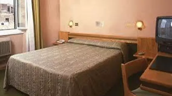 Hotel Pavia | Lazio - Roma (ve civarı) - Roma Kent Merkezi - Rione XVIII Castro Pretorio