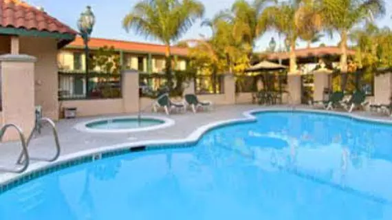 Days Inn and Suites Anaheim at Disneyland Park | Kaliforniya - Orange County - Anaheim - Anaheim Resort