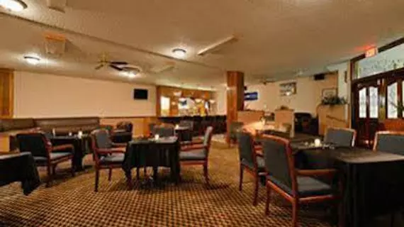 Quality Inn & Suites Near Fort Sam Houston | Teksas - San Antonio (ve civarı) - San Antonio