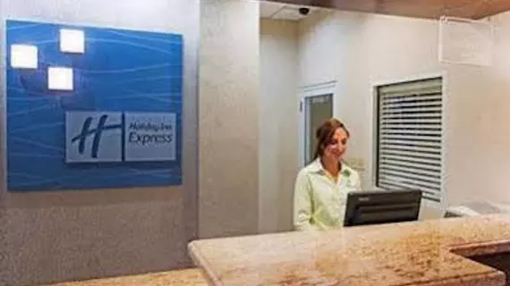 Holiday Inn Express & Suites Miami Kendall | Florida - Miami (ve civarı) - Miami