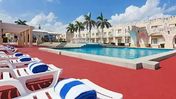 Holiday Inn Express Cancun | Quintana Roo - Benito Juárez - Cancun (ve civarı) - Oteller Bölgesi - Avenida Kukulkan