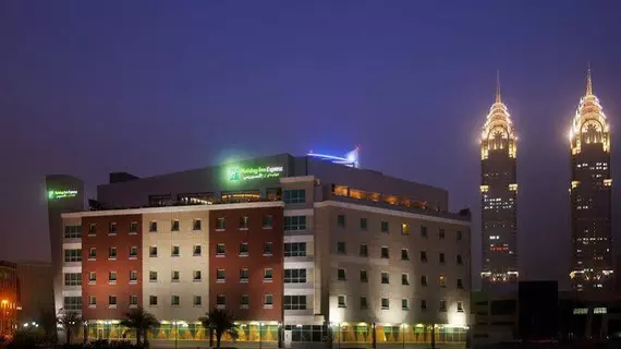 Holiday Inn Express Internet City | Dubai - Dubai