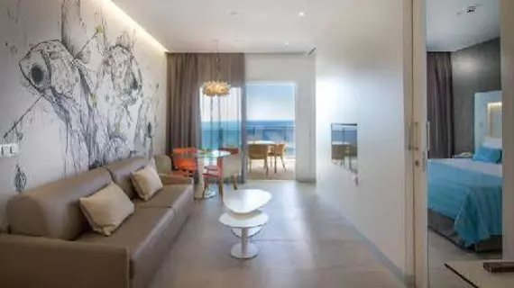 Suitopia Sol Y Mar Suites | Valencia Bölgesi - Alicante (vilayet) - Marina Alta - Calpe - Calpe Kent Merkezi