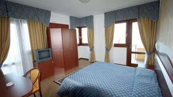 Hotel Garda Bellevue | Lombardy - Brescia (il) - Limone sul Garda