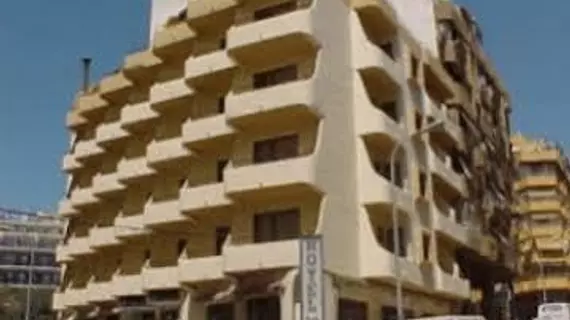 Hotel Andalucia | Valencia Bölgesi - Alicante (vilayet) - Marina Baja - Benidorm