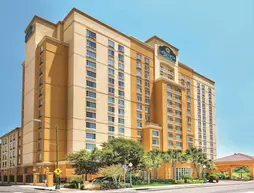 La Quinta Inn & Suites San Antonio Riverwalk | Teksas - San Antonio (ve civarı) - San Antonio - San Antonio Merkezi