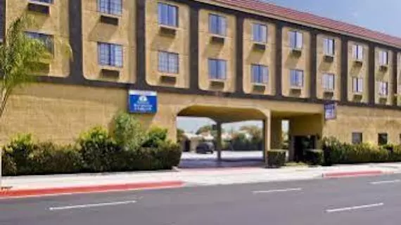 Americas Best Value Inn & Suites –LAX | Kaliforniya - Los Angeles County - Los Angeles - LAX Bölgesi