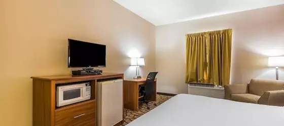 Quality Inn & Suites Chesterfield Village | Missouri - Springfield (ve civarı) - Springfield