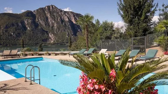 Hotel Campione | Ticino Kantonu - Bissone