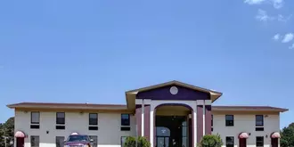 Econo Lodge & Conference Center