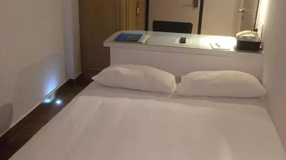 Hotel Campione | Ticino Kantonu - Bissone