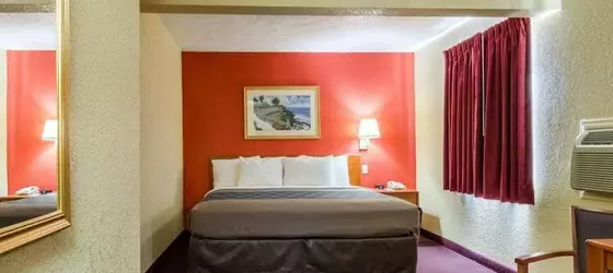 Econo Lodge Ottawa | Kansas - Emporia (ve civarı) - Ottawa