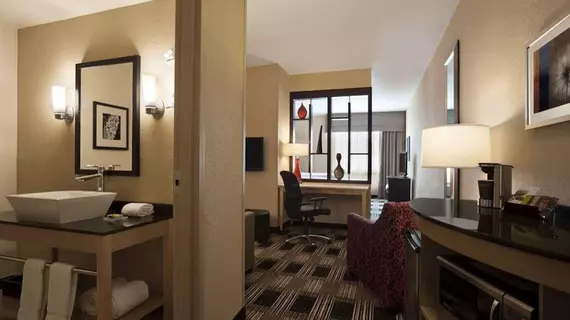 Cambria Suites Miami Airport Blue Lagoon | Florida - Miami (ve civarı) - Miami