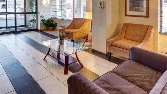 Quality Inn Takoma Park | Maryland - College Park (ve civarı) - Takoma Park