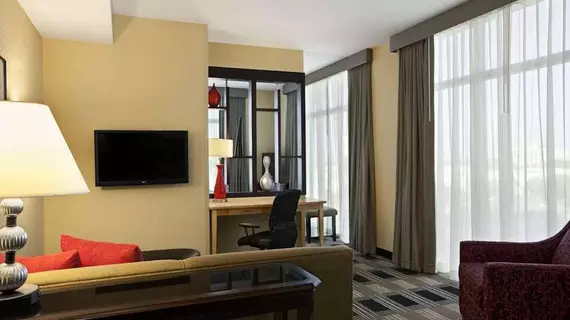 Cambria Suites Miami Airport Blue Lagoon | Florida - Miami (ve civarı) - Miami