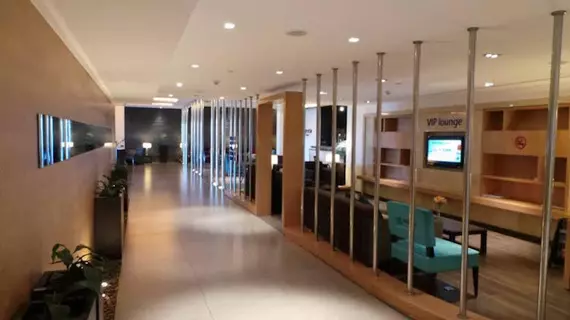 Amman Airport Hotel | Amman İli - Amman (ve civarı) - Al Jizah