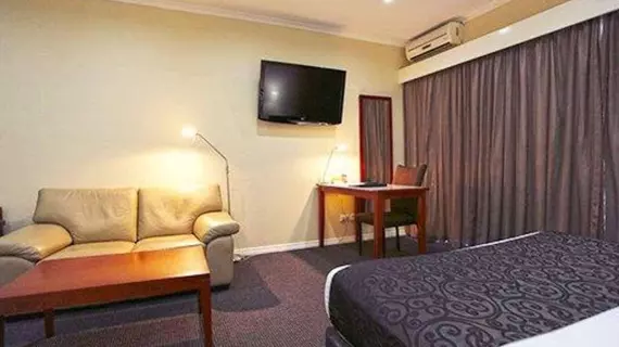 Quality Hotel Melbourne Airport | Victoria - Melbourne (ve civarı) - Westmeadows