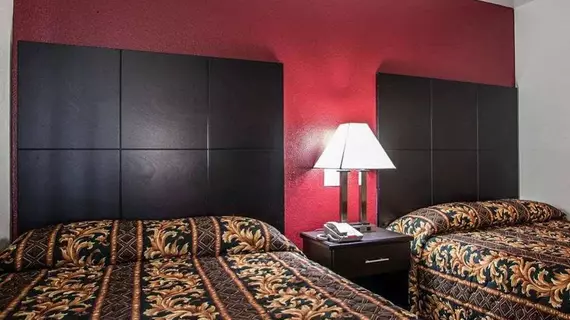 Econo Lodge Saint Louis | Missouri - St. Louis (ve civarı) - St. Louis - Woodson Terrace