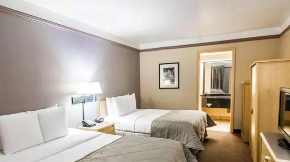 Clarion Suites Maingate | Florida